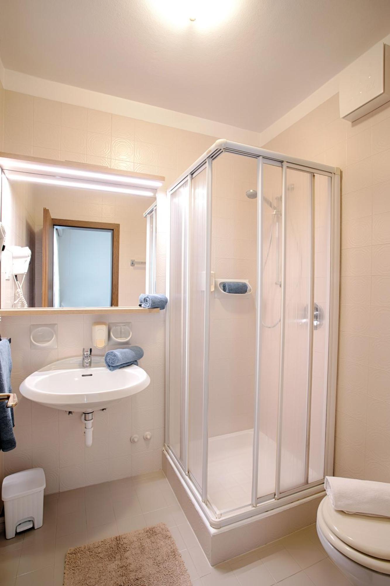 Hotel Lamm Натурно Екстер'єр фото